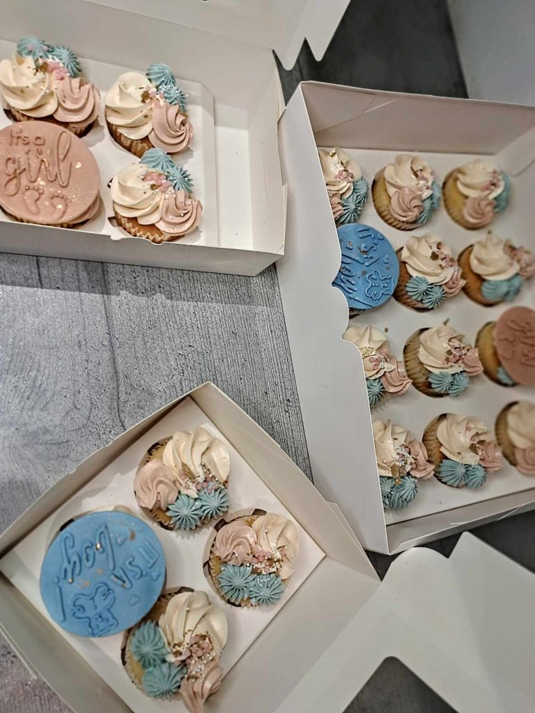 Cupcakes-cake-pops-magnums-cake-meringues12