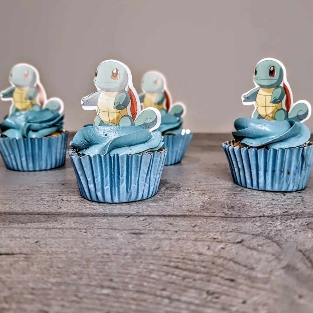 Cupcakes-cake-pops-magnums-cake-meringues13