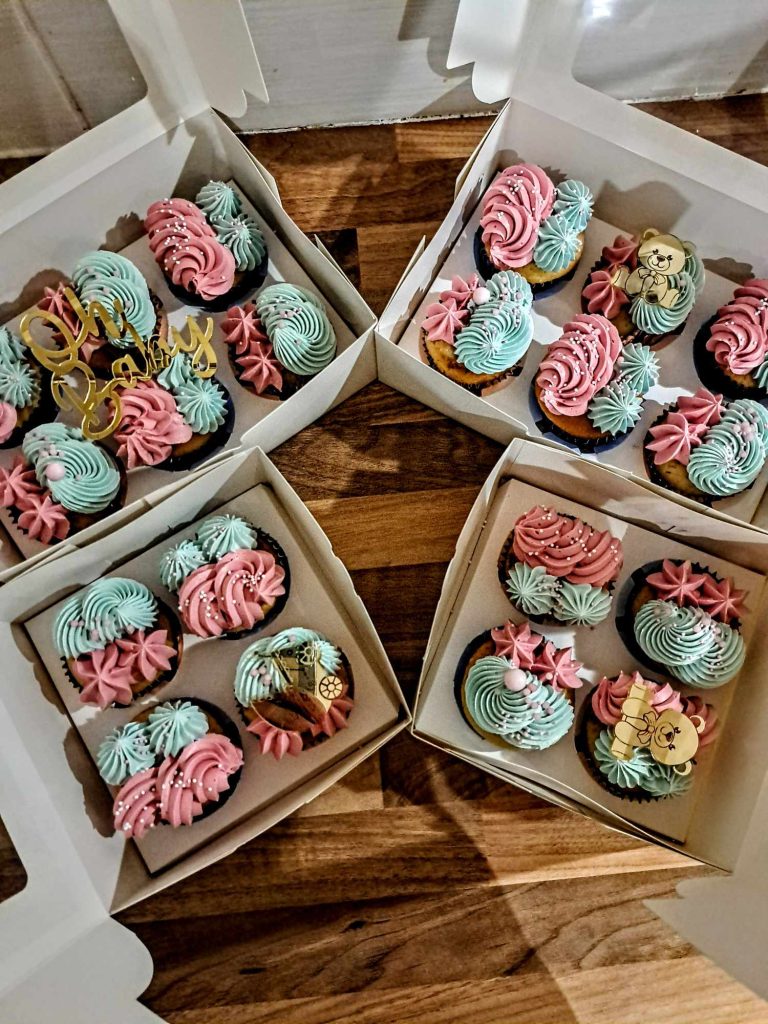 Cupcakes-cake-pops-magnums-cake-meringues22