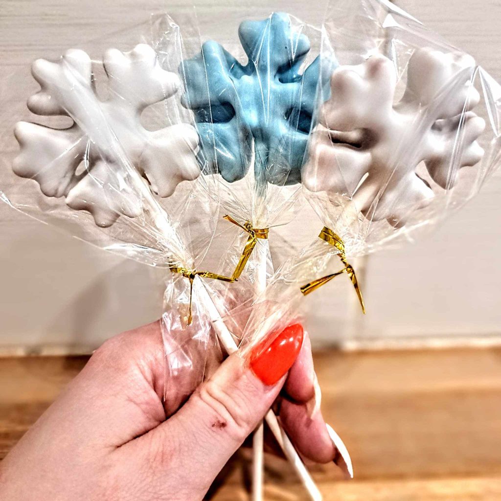 Cupcakes-cake-pops-magnums-cake-meringues6