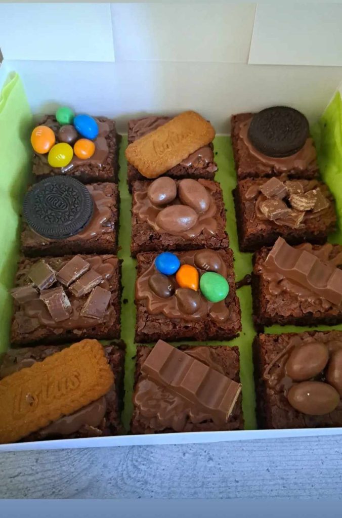 Macarons-cookies-brownies-muffins-verrines2