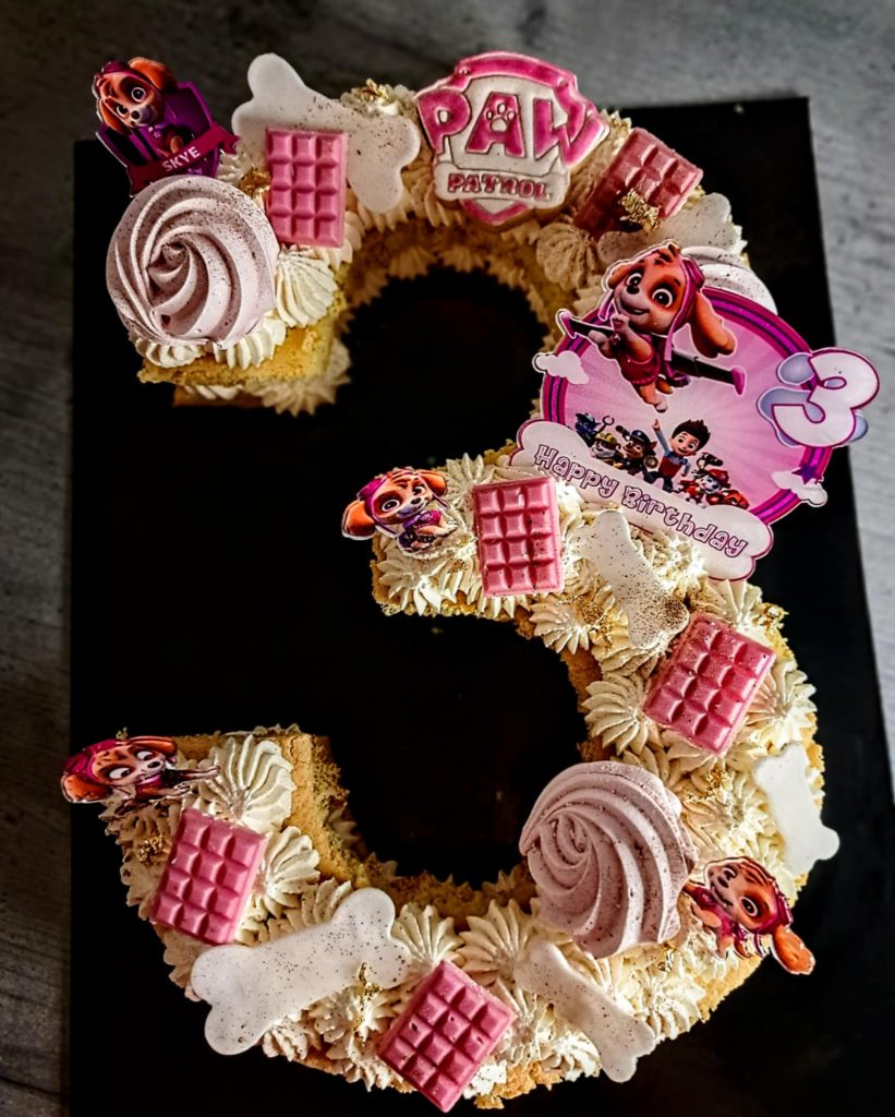 Number-letter-form-zodiaq-cake16