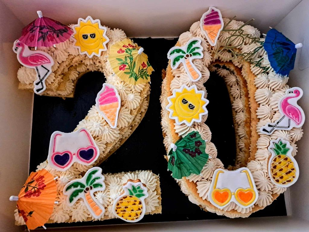 Number-letter-form-zodiaq-cake17